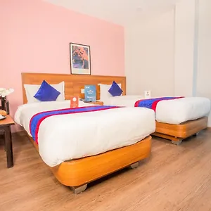 Hotel Oyo 136 Om Plaza, Kathmandu