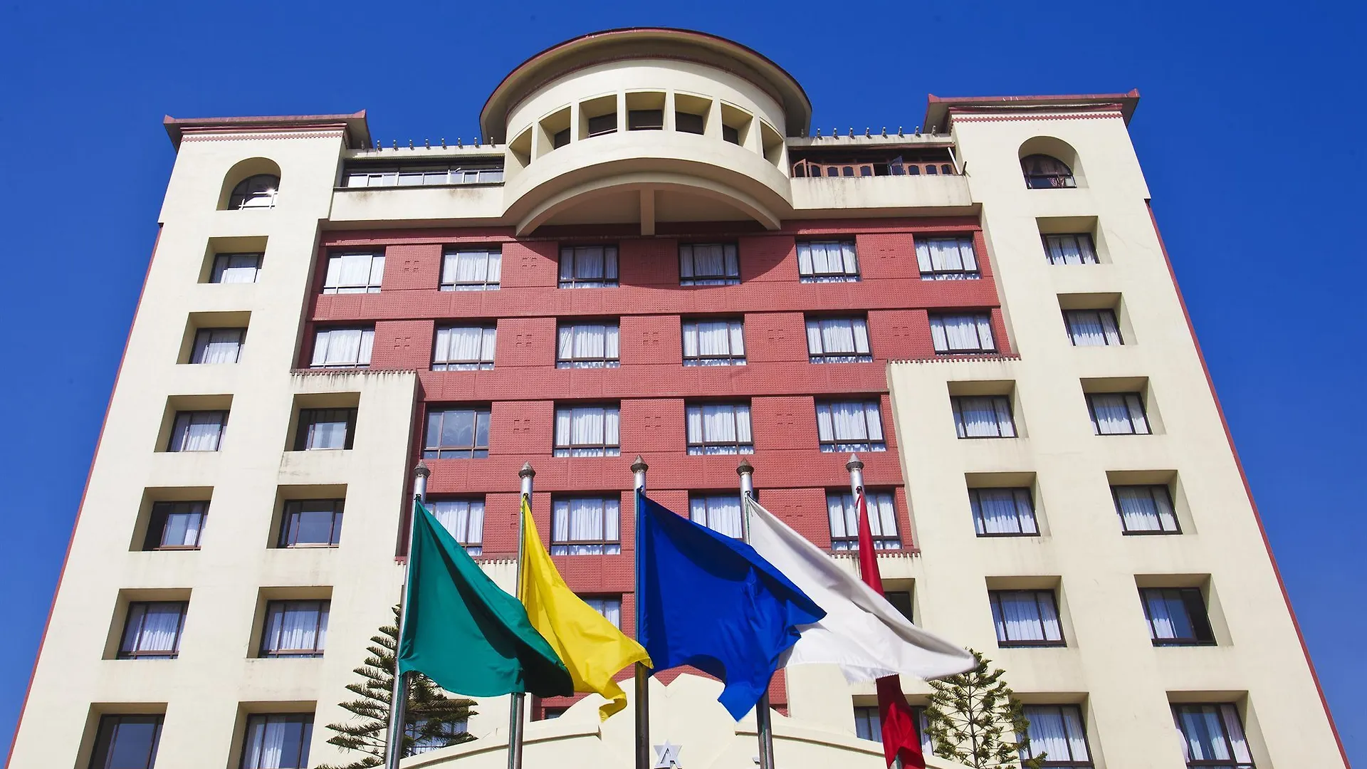 Grand Hotel Κατμαντού 4*,